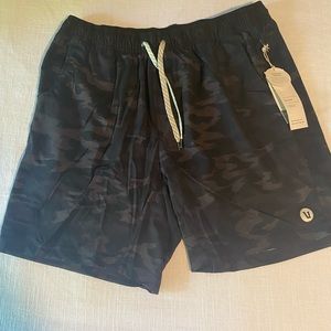 Mens Vuori Kore Short XL NWT